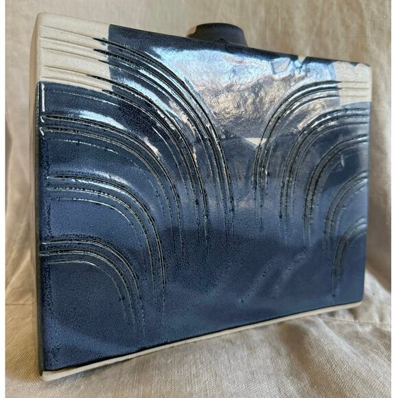 Blue Swirl Vase Rectangle Hand painted signed modern one flower 7x8.5x2.5”Asian - Picture 4 of 16